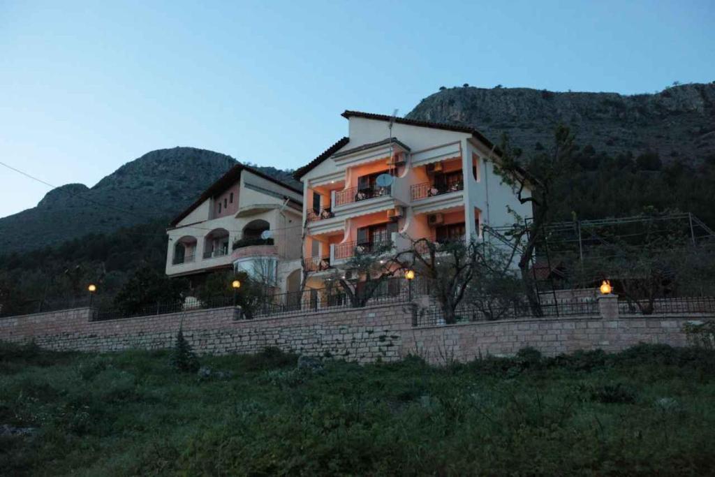 Almini Apartments Платария Екстериор снимка