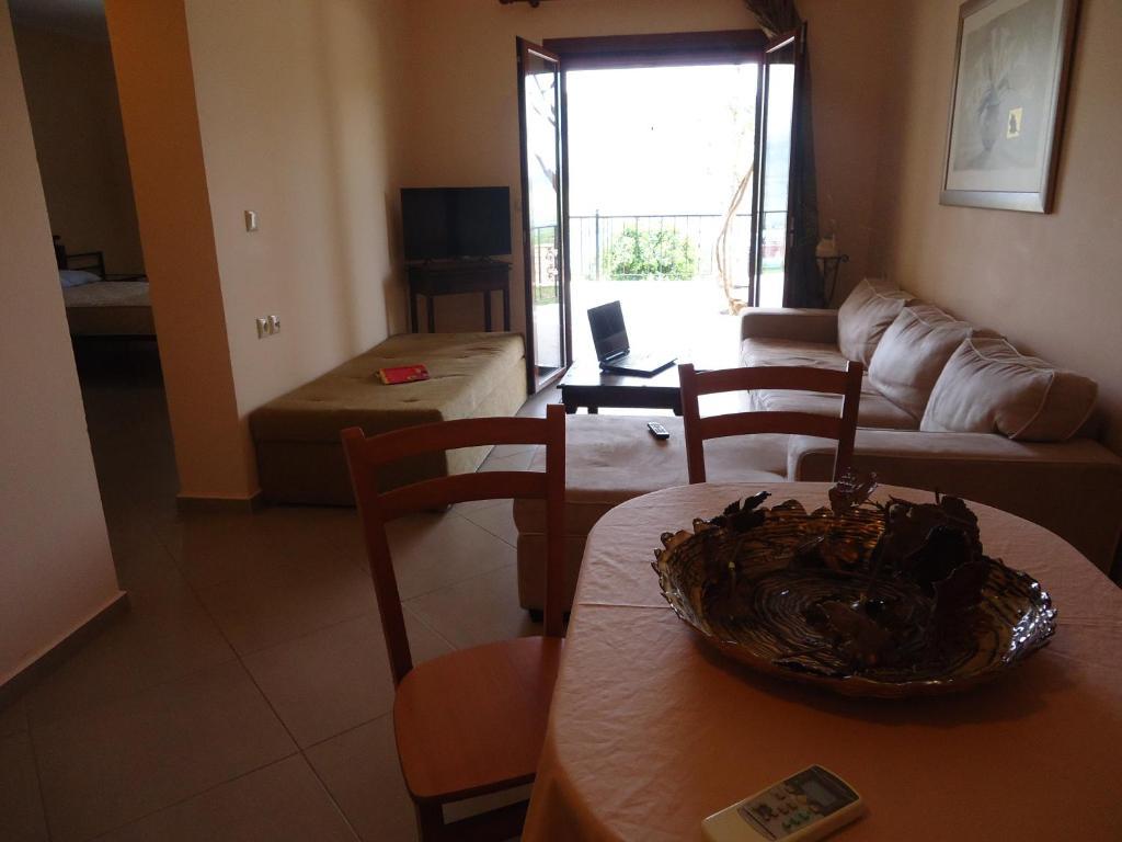 Almini Apartments Платария Стая снимка